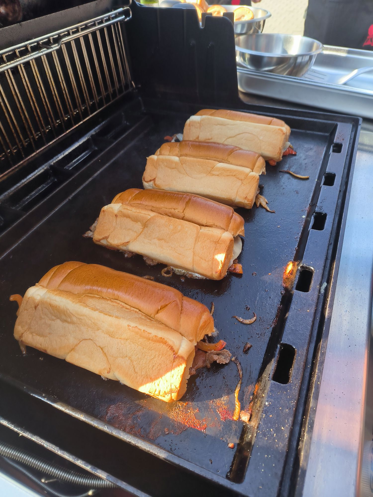 Philly Cheesesteak - na planche hotdog
