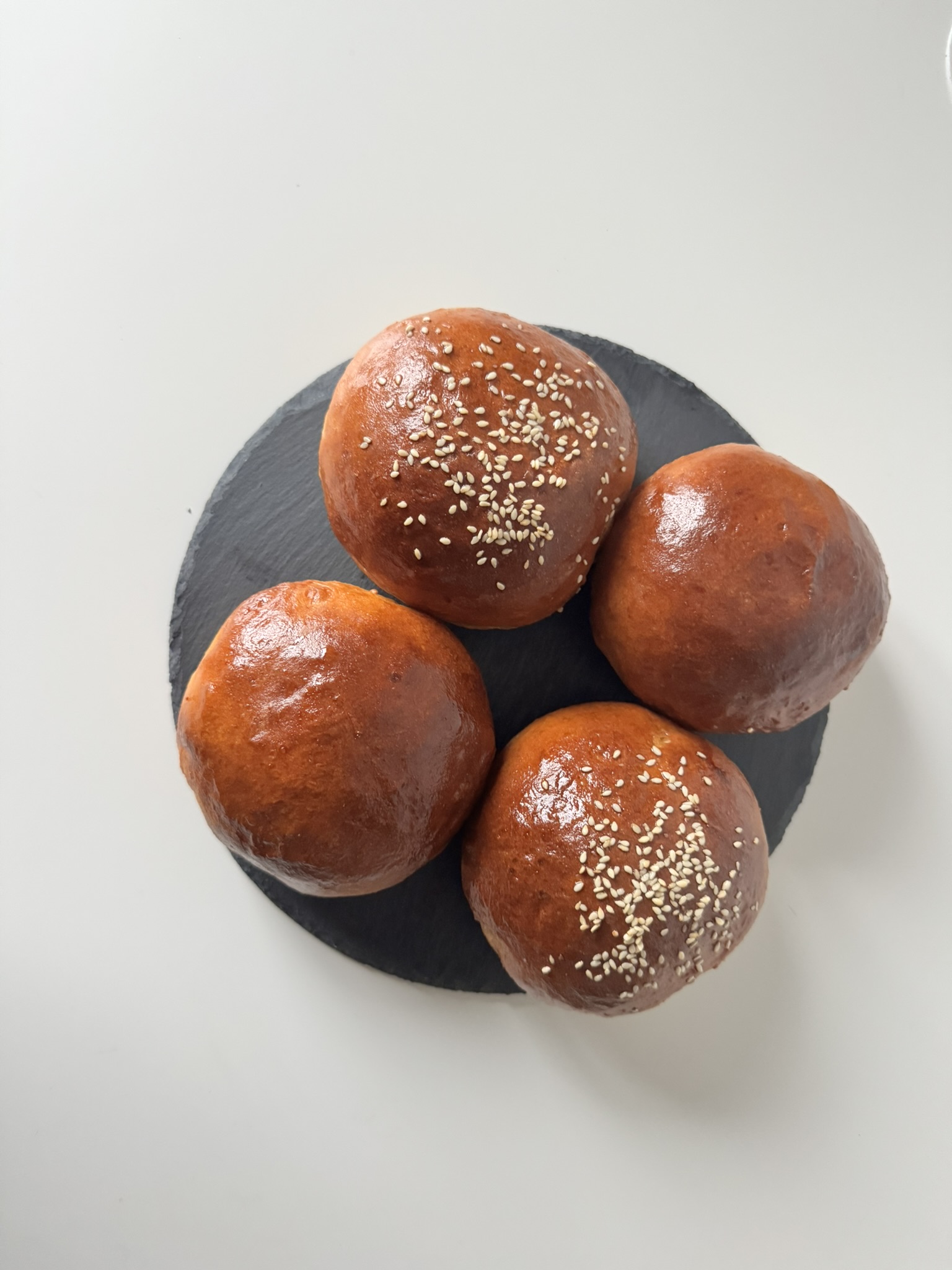 Hamburgerové housky - hotové 2