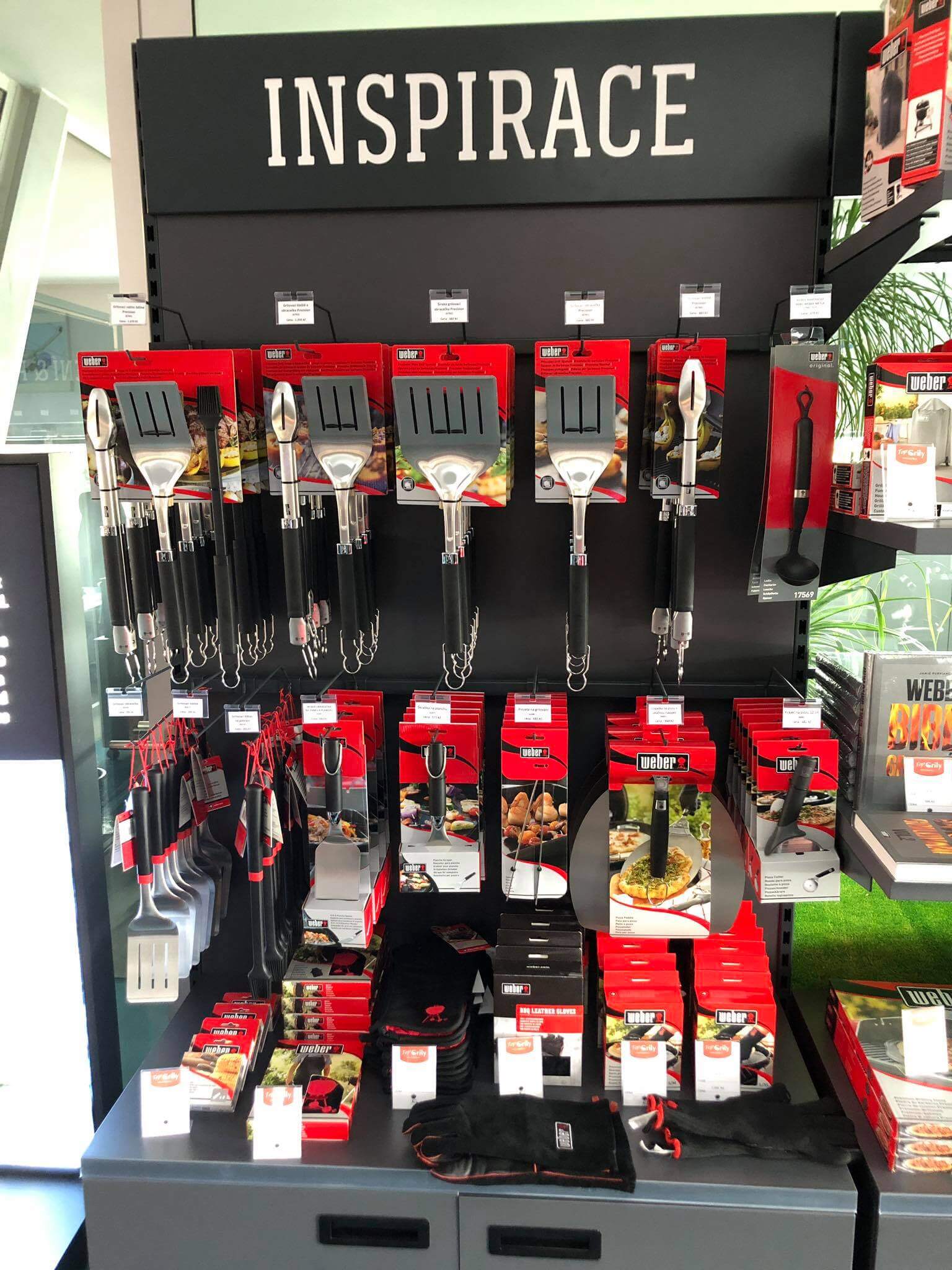 Prodejna grilů Weber Store Top Grily