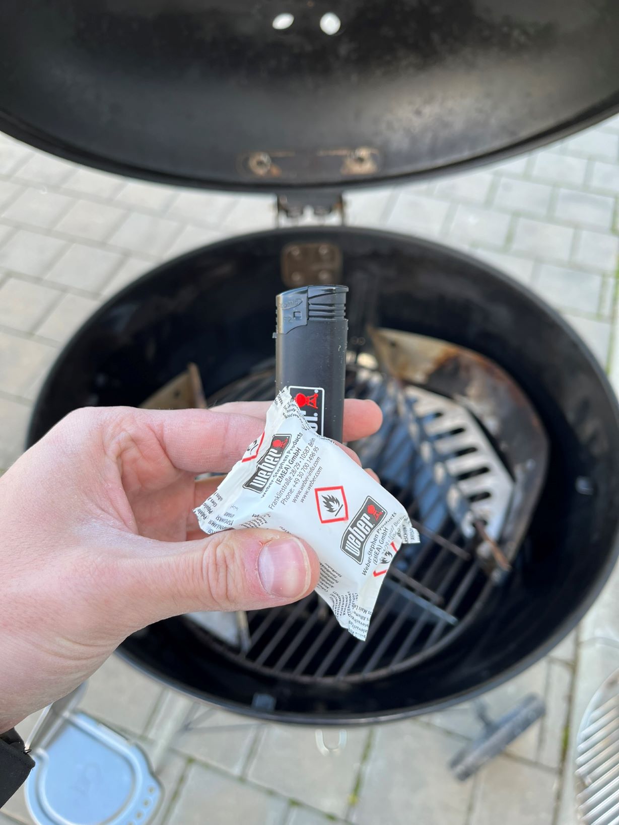 Pevný podpalovač do grilu