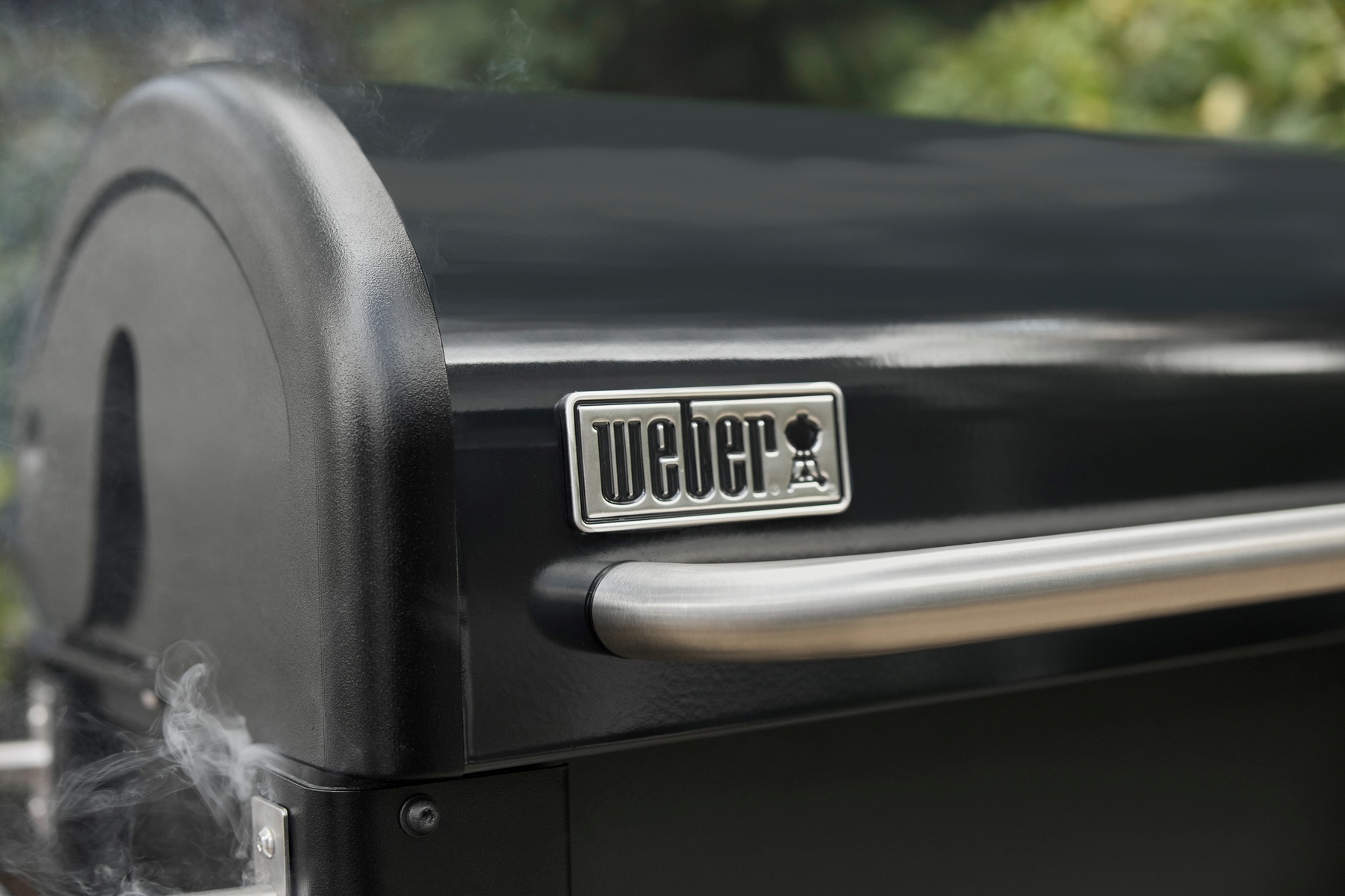Peletové grily Weber Smoque