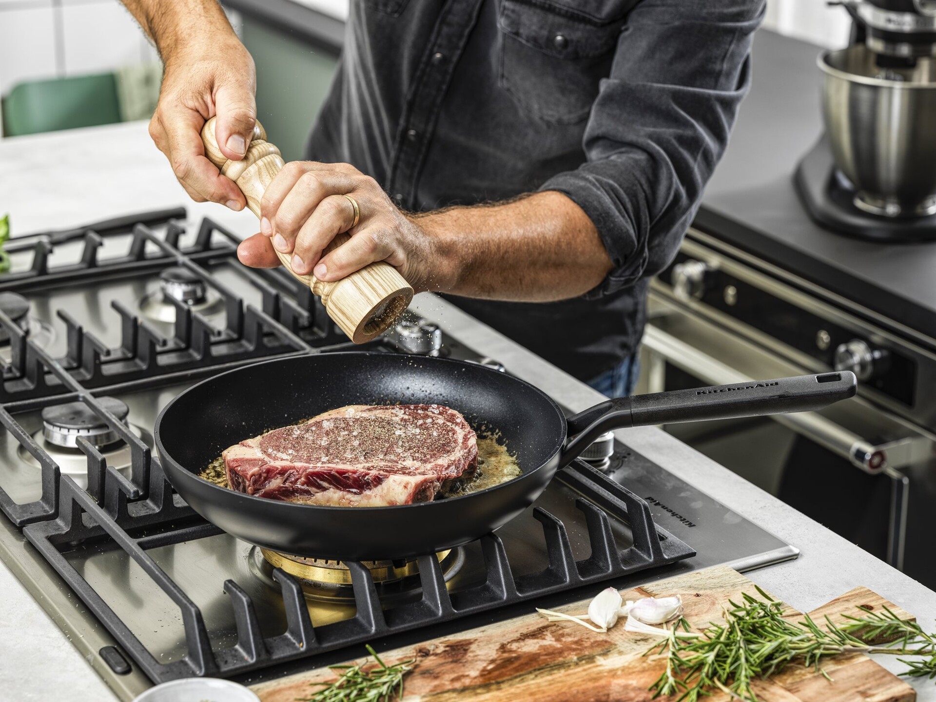 KitchenAid Classic Forged Aluminium