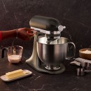 Kuchyňský robot KitchenAid Artisan Plus 5KSM50PKV - černá litina