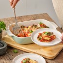 KitchenAid pekáč s dřevěným víkem - velký, pistáciová