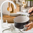 Rendlík s poklicí KitchenAid Aluminium Coloured 16 cm, matná černá
